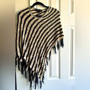 🌟 FLASH SALE - Fringe Poncho / Fringe Cape - Colleen Lopez - Size XS